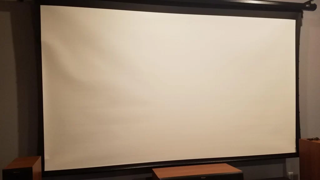 Fix Projector Screen wrinkles