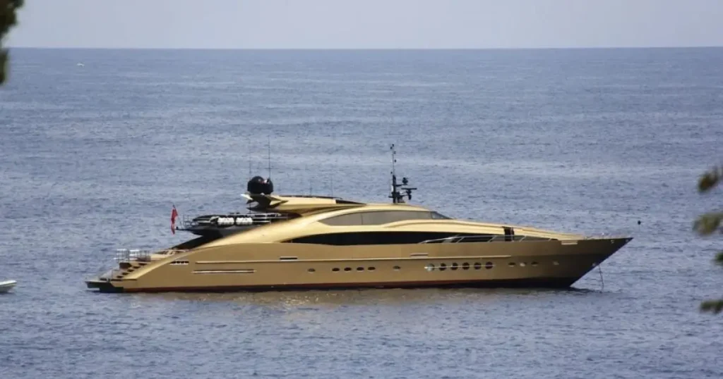 History Supreme Yacht